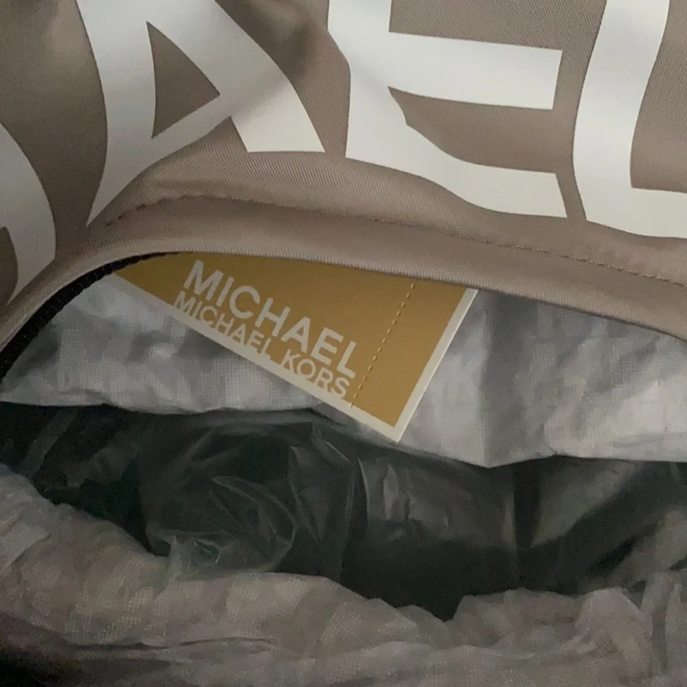 New MICHAEL KORS Large UNISEX BACKPACK